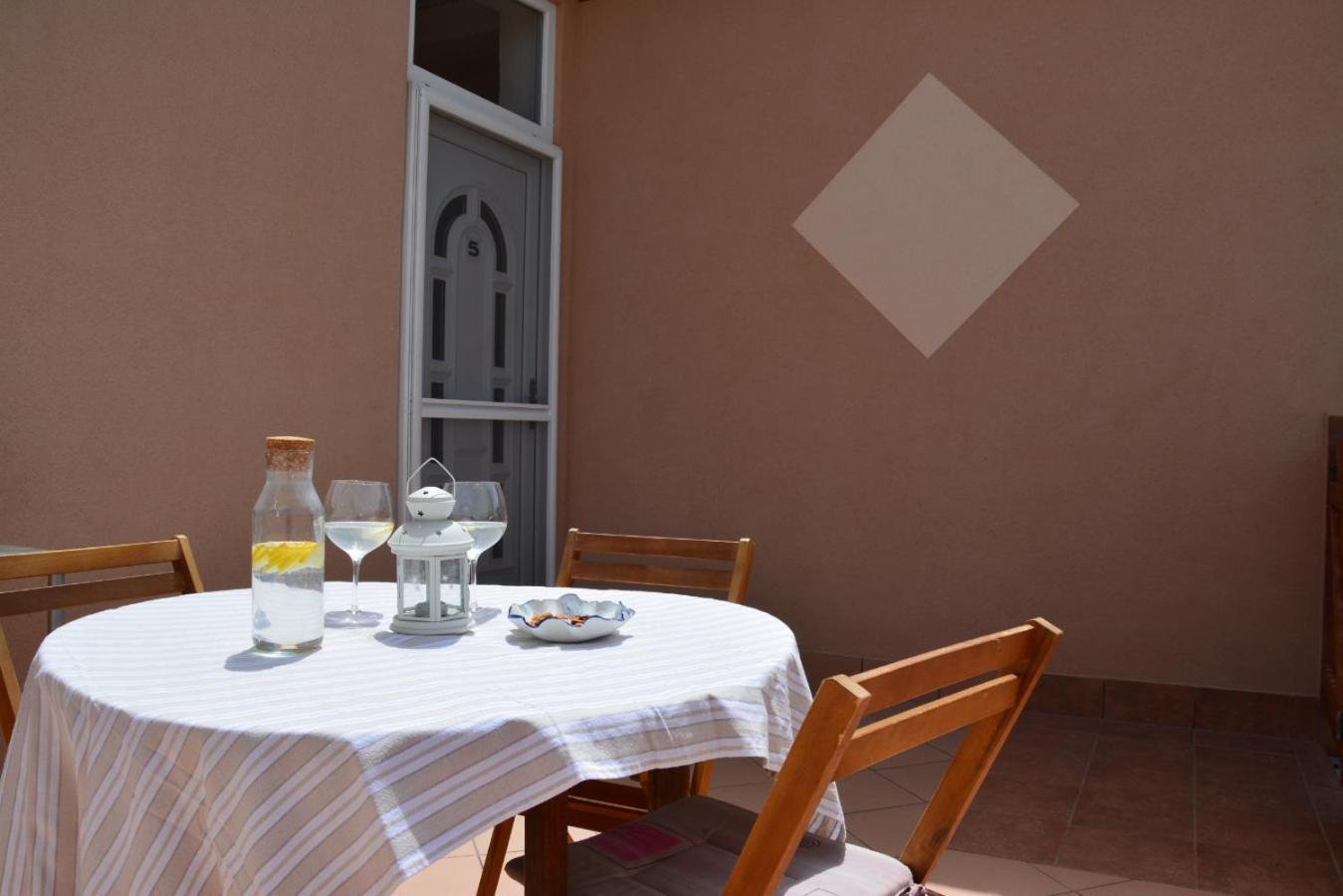 Ražanac Apartments Marina מראה חיצוני תמונה